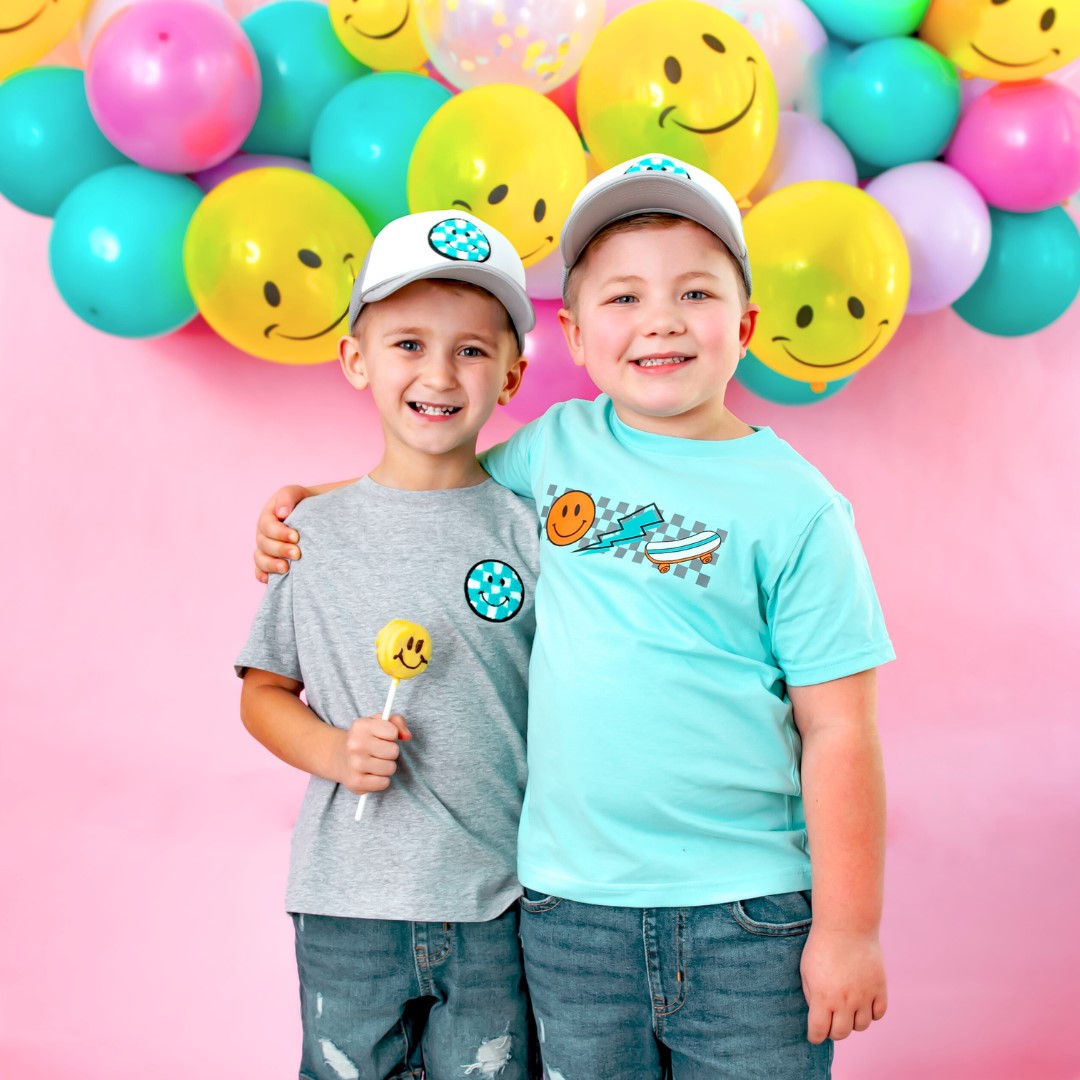 Smiley Checker Patch Trucker Hat - Gray/White