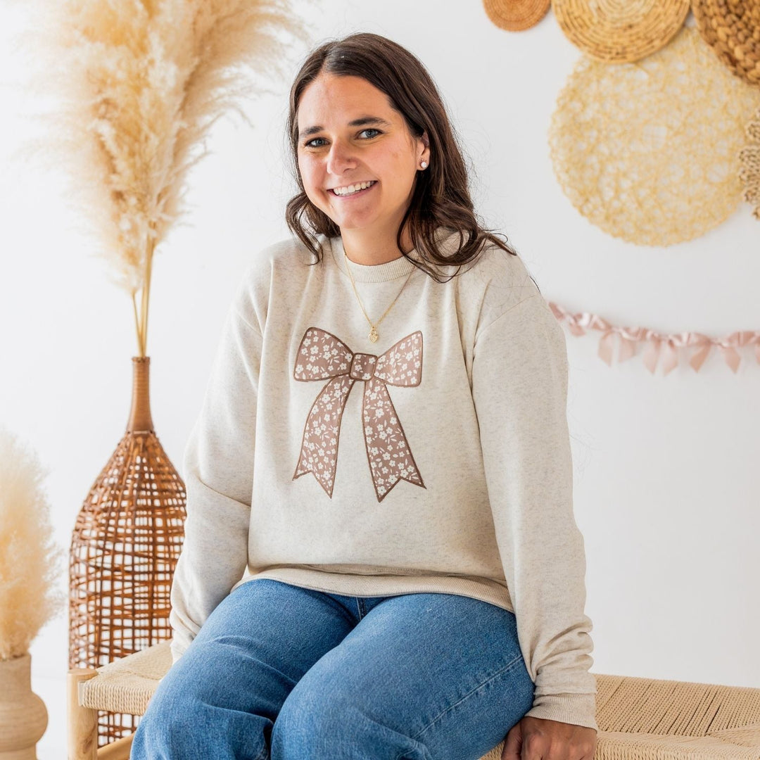 Mocha Floral Bow Patch Women's Sweatshirt